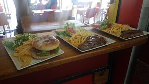 Photo n°19 de bamboo pizz' restaurants pizzeria hamburger pizza a emporter à Gourbeyre (Saladerie)