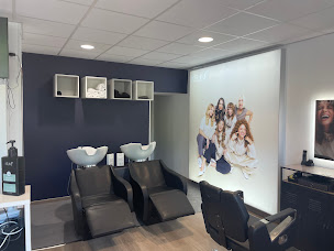 Photo n°21 de Eziola coiffure Femmes & Barbier 🎨✂️ à Baccarat (Barbier)