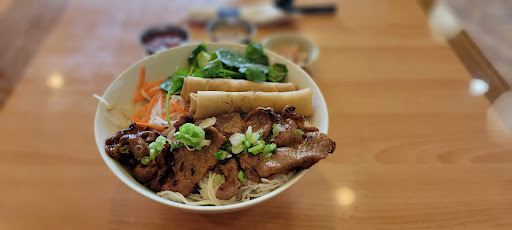 Pho 4 U - Visual