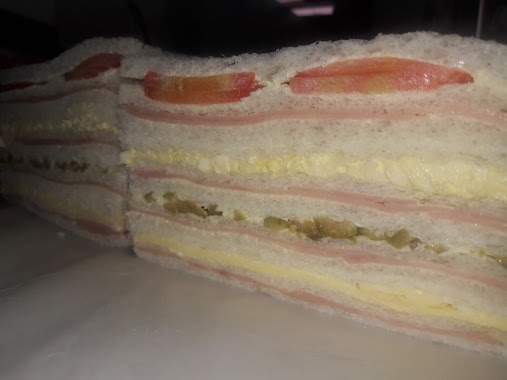 SANDWICHERÍA KING, Author: Damian Agustin