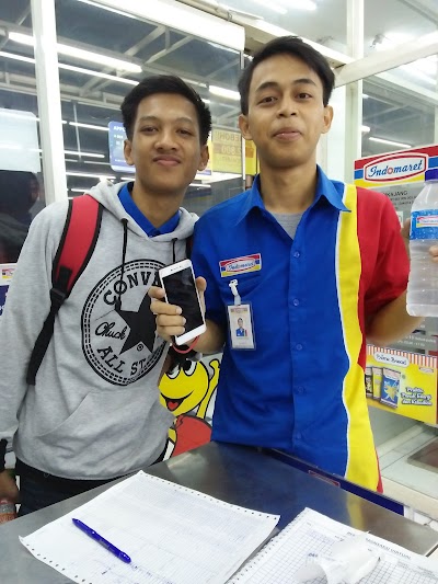 Photos of Indomaret Cikajang. F4O3