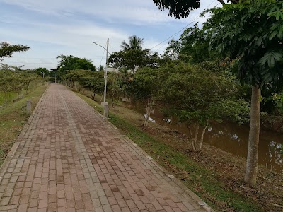 Photos of Car Park for Walk Trail