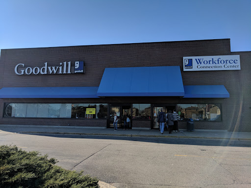 Goodwill Store and Donation Center North Riverside - Thumbnail