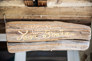 Photo n°14 de Yogaji & Durgaji - Formation et retraites de yoga à Saint-Michel-de-Chabrillanoux (Centre de formation)