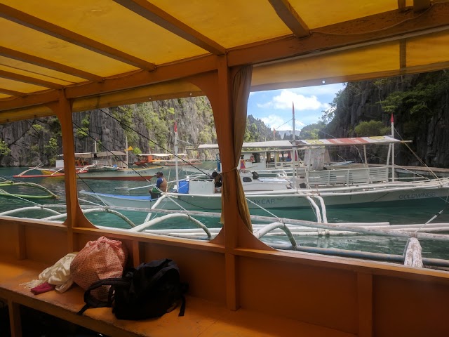 Kayangan Lake