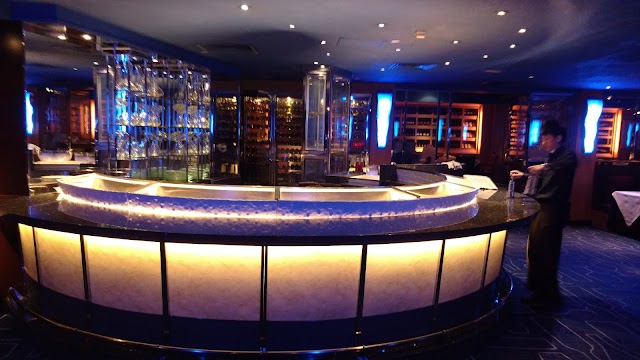 Oyster & Wine Bar