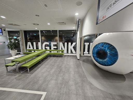 Universitäts-Augenklinik Tübingen - Thumbnail