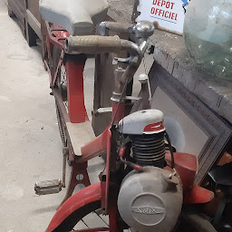 Photo n°26 de Brocante 48 routes de bagnoles 61600la ferte nace à La Ferté Macé (Magasin de meubles d'occasion)