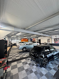 Photo n°3 de Garage du Tertre - ZeCarrossery à Allenjoie (Peinture automobile)