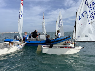 Photo n°7 de Club Nautique Voiles de Seine à Montigny-le-Bretonneux (Club de sport)