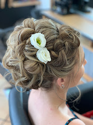 Photo n°22 de Jos Coiffure ( Salon Mixte) à Serres-Castet (Magasin de produits de beauté)