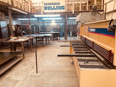 Photos of Seguridad Bulldog