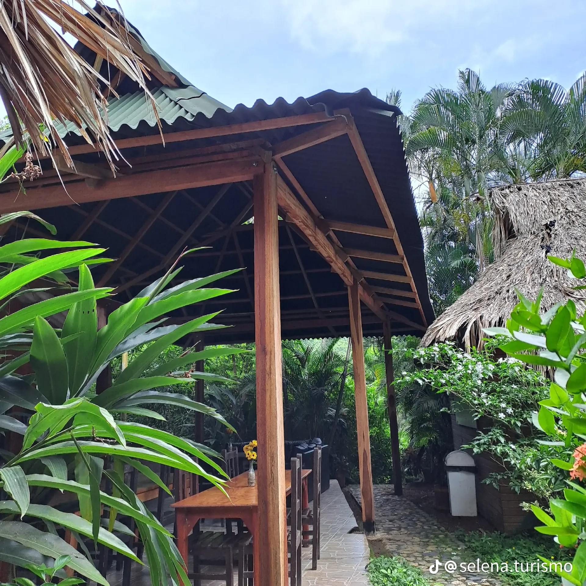Casa Amarilla Hostels