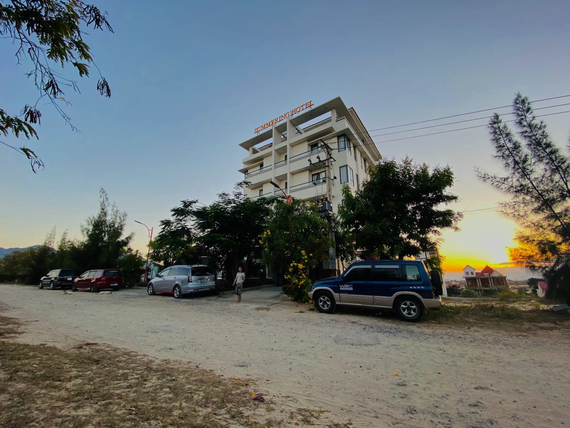 Summering Hotel