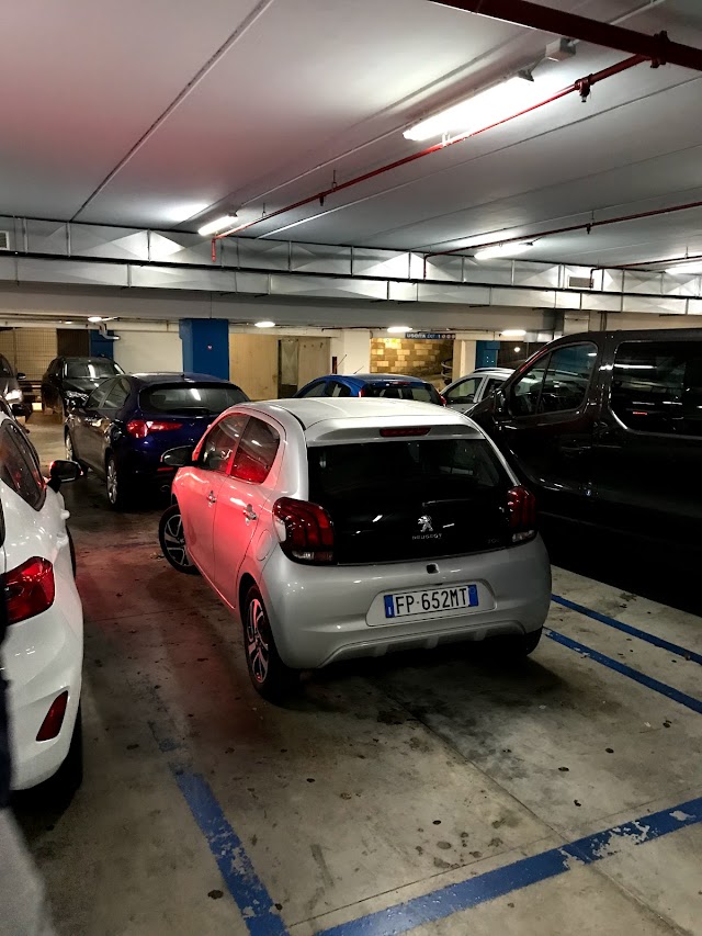 Parcheggio Communale Achille Lauro