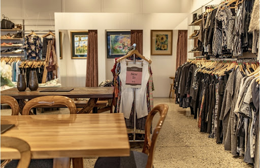 The Walk in Wardrobe - Frankton