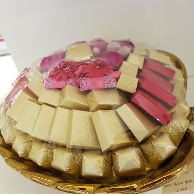 Rose Sweets Sari, Author: Mohammed Alawi
