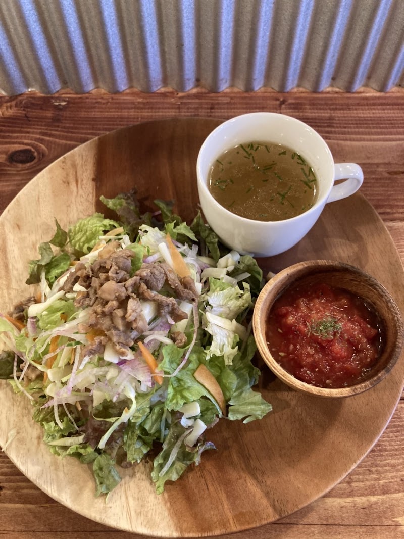 楽島モアイモ食堂