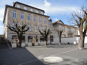 Photo n°4 de Ecole Externat de l'Enfant Jésus à Aurillac (École catholique)