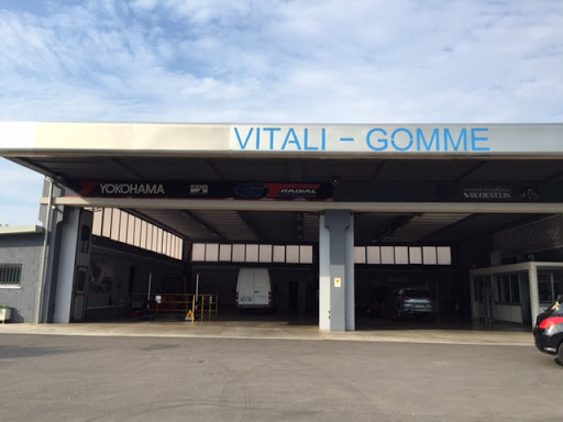 VITALI GOMME DI VITALI GIAN FRANCO E C SNC - Driver Center Pirelli