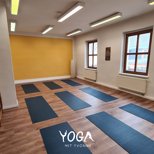 Yoga mit Yvonne