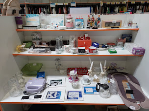 Photo n°40 de ECOPEPITE- Vide Grenier Fontenay le comte à Fontenay-le-Comte (Magasin de produits d'occasion)