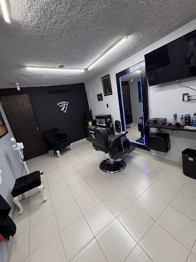 V Flow's barber shop