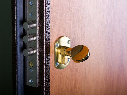 Aubert Services - Serrurier Nantes - Urgence - Dépannage - Serrurerie - Ouverture de porte - 24h/24 - Serrurier - Nantes - Thumbnail