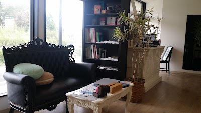 Hair Essence Room Lill