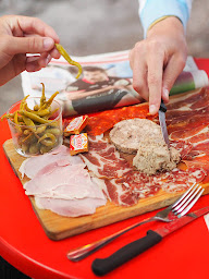 Photo n°79 de Au Dernier Métro à Paris (Restaurant français)