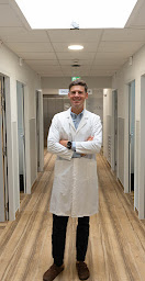 Photo n°1 de Dr Olivier Tostain - chirurgien orthopédique à Lille (Chirurgien orthopédiste)