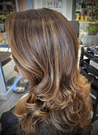 Eden Lounge Salon - Thumbnail