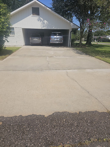 Gallery of Pinnacle Exterior Cleaning Services LLc located in  - Verified Pressure Washing Service nearby.