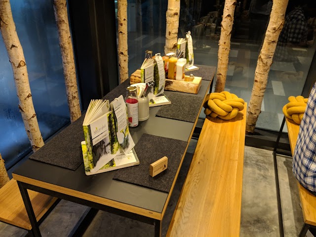 Hans IM GLUECK German Burgergrill