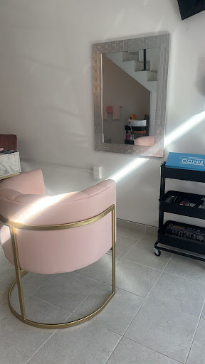 The CM Studio - Visual