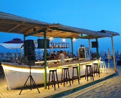 Varka Pool Bar