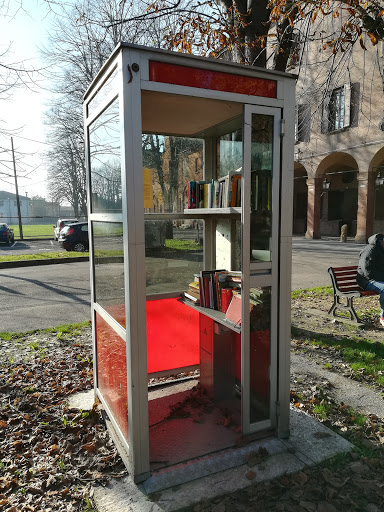 Biblioteca-cabina telefonica