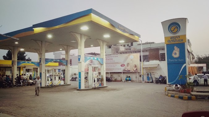 UMA AUTOMOBILES, Petrol Pump, Author: Saqib Sarwar Khan