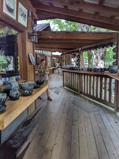 Alewine Pottery - Thumbnail