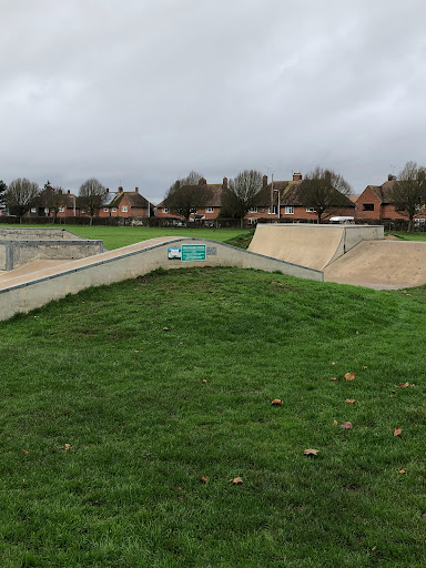Theale Skatepark