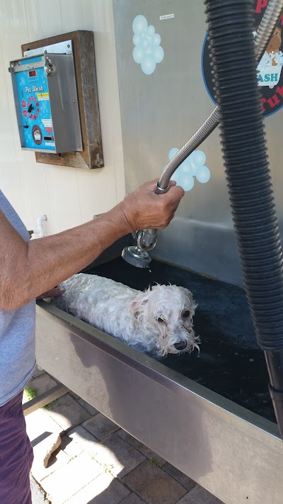 Roberts Laundromat & Car Wash