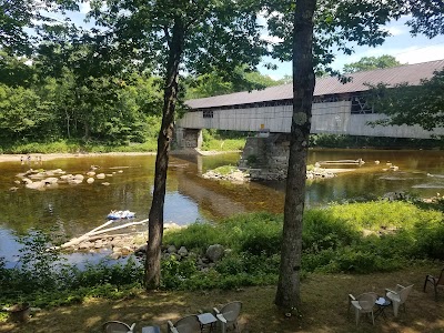 Covered Bridge Farm Table