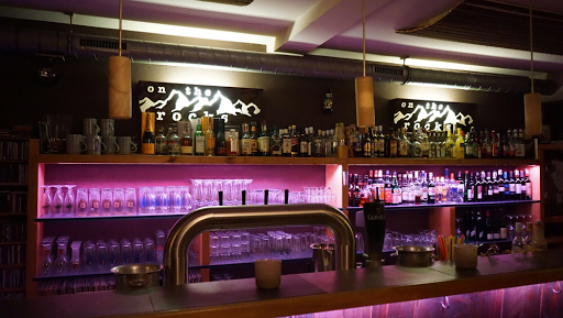 Musikbar on the rocks