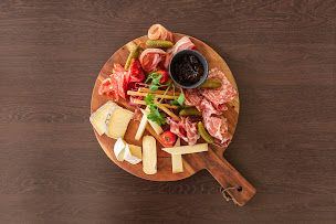 Photo n°41 de Le Bistrot 1951 à Saint-Alban-de-Montbel (Restaurant)