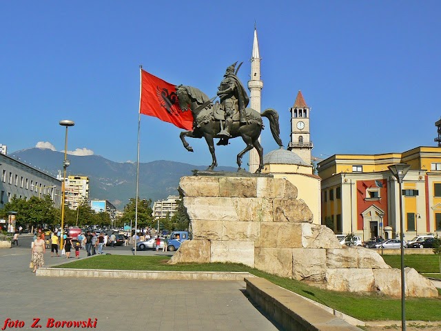 Statue de Skanderbeg