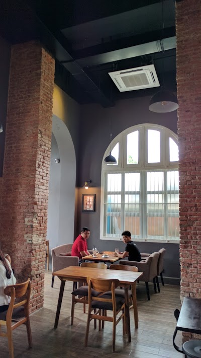 Photos of Cam Cup Caf&eacute; - ប្រៃសណីយ៍វត្តភ្នំ