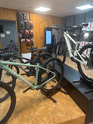 Photo n°12 de Cycles Feutrier - Marmande à Marmande (Magasin de réparation de vélos)