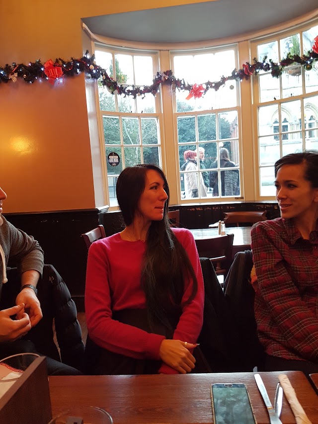 Crown & Anchor