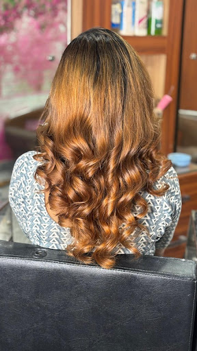 Curly hair thrives on moisture. Wavy to medium curls. Tighter curls also work well, often creatin… post image