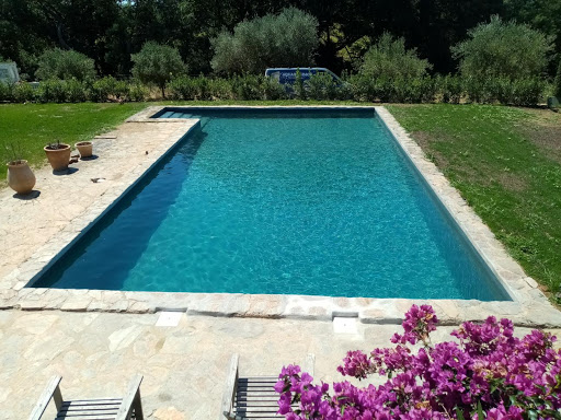 Photo de Abri One SAS, Abri de piscine télecopique & abris de terrasse coulissants